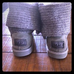 SOLD-Ugg Classic Cardy Boots